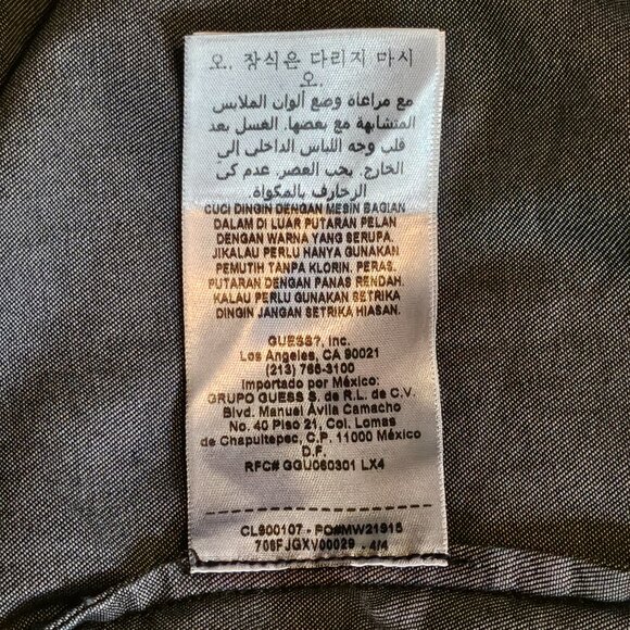 NWT GUESS Blue Denim Slim Line with Ruffle Button Down Long Sleeve Shirt Size XL - Picture 13 of 13